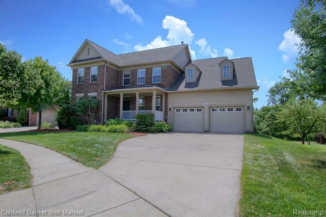 Property Photo:  51181 High Meadow Crossing Street  MI 48188 