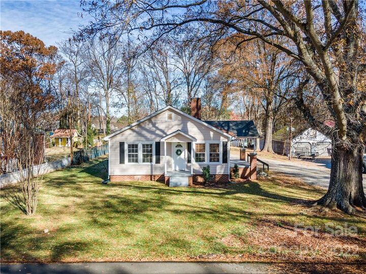 21019 Pine Street  Cornelius NC 28031 photo