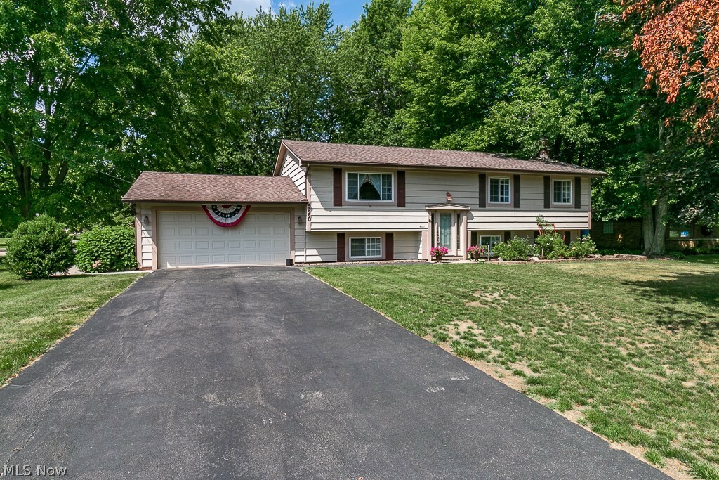 Property Photo:  5660 Meister Road  OH 44060 