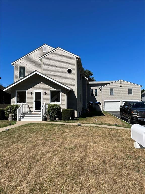 Property Photo: 104 Howland Av, Unit#2 RI 02835