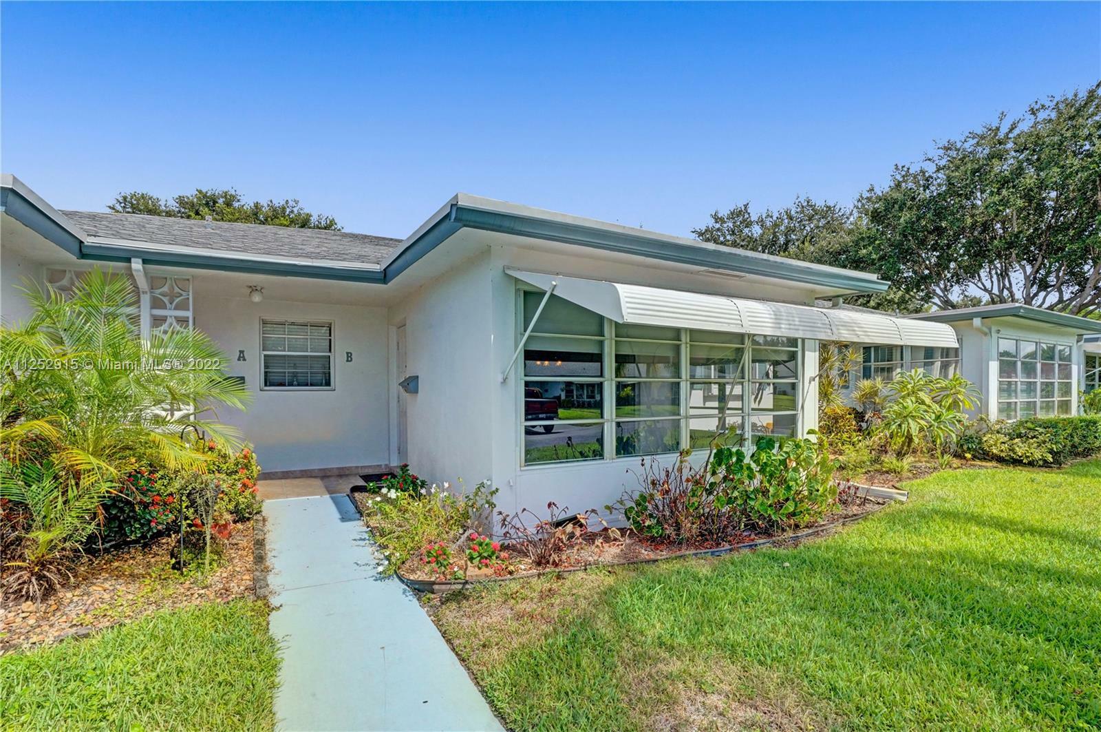 Property Photo:  1165 S Drive Cir B  FL 33445 