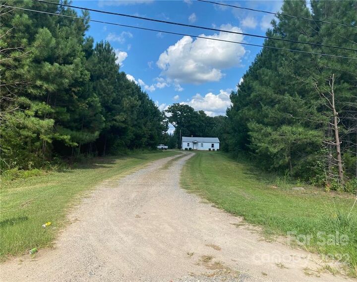 Property Photo:  6040 Wilgrove Mint Hill Road  NC 28227 