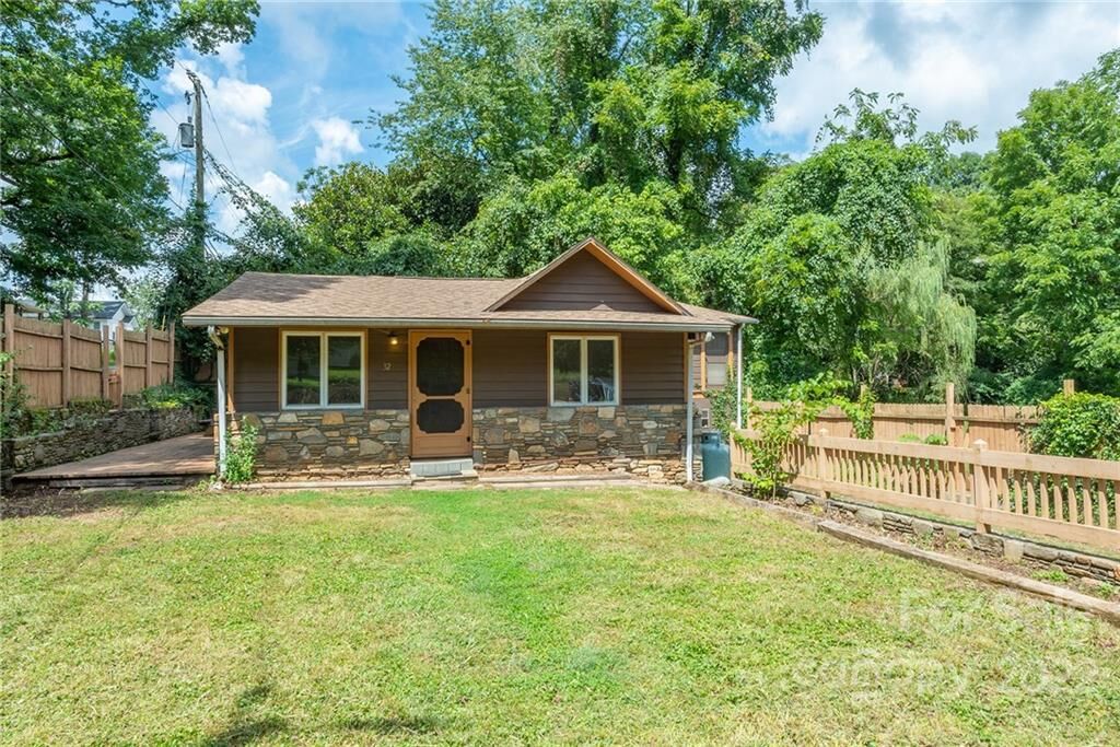 Property Photo:  32 First Street  NC 28803 