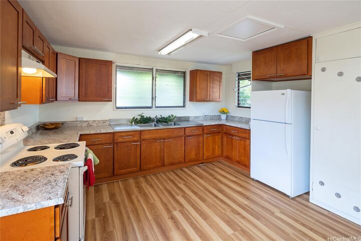 98-175 Kaulike Drive  Pearl City HI 96782 photo