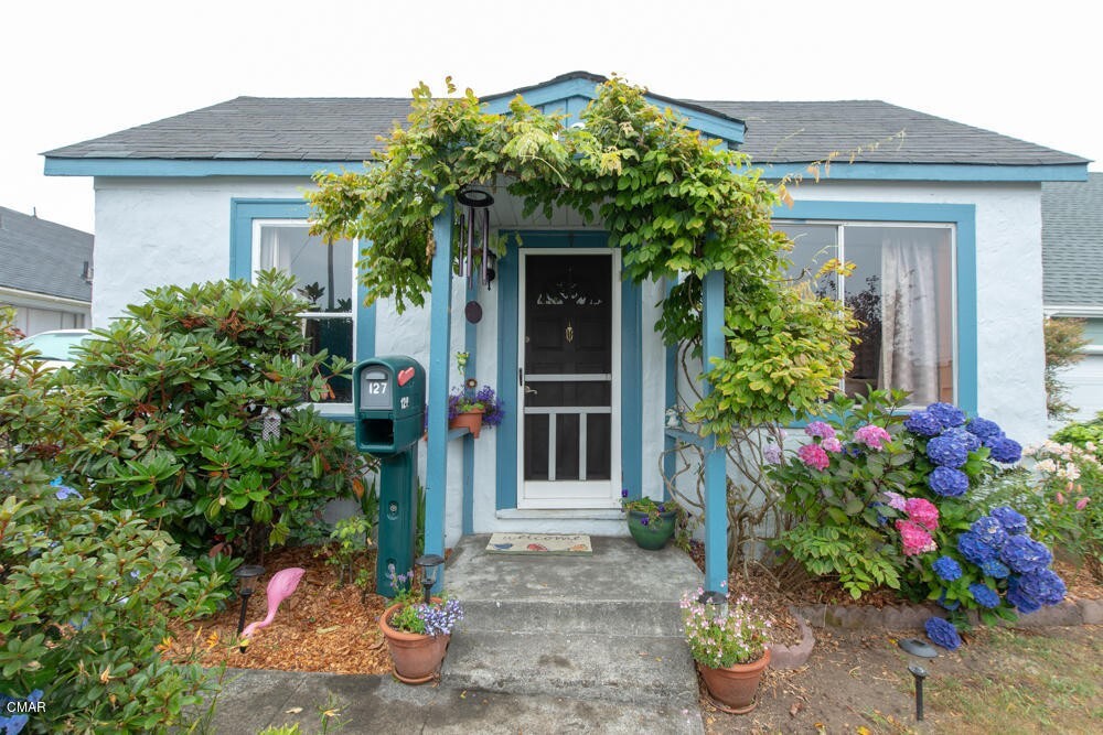 Property Photo: 127 S McPherson Street CA 95437