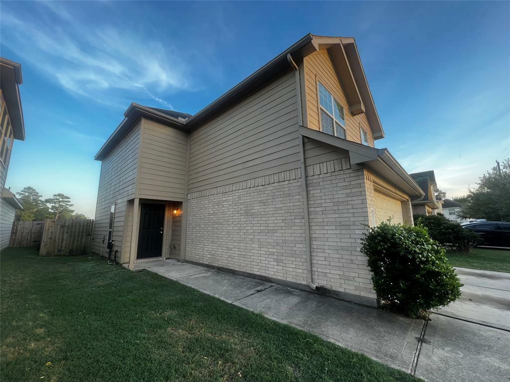 Property Photo:  2515 Bammelwood Drive  TX 77014 