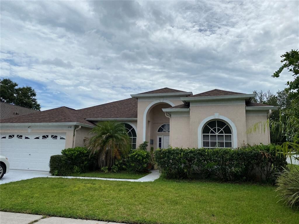 Property Photo:  1130 English Bluffs Court  FL 33511 