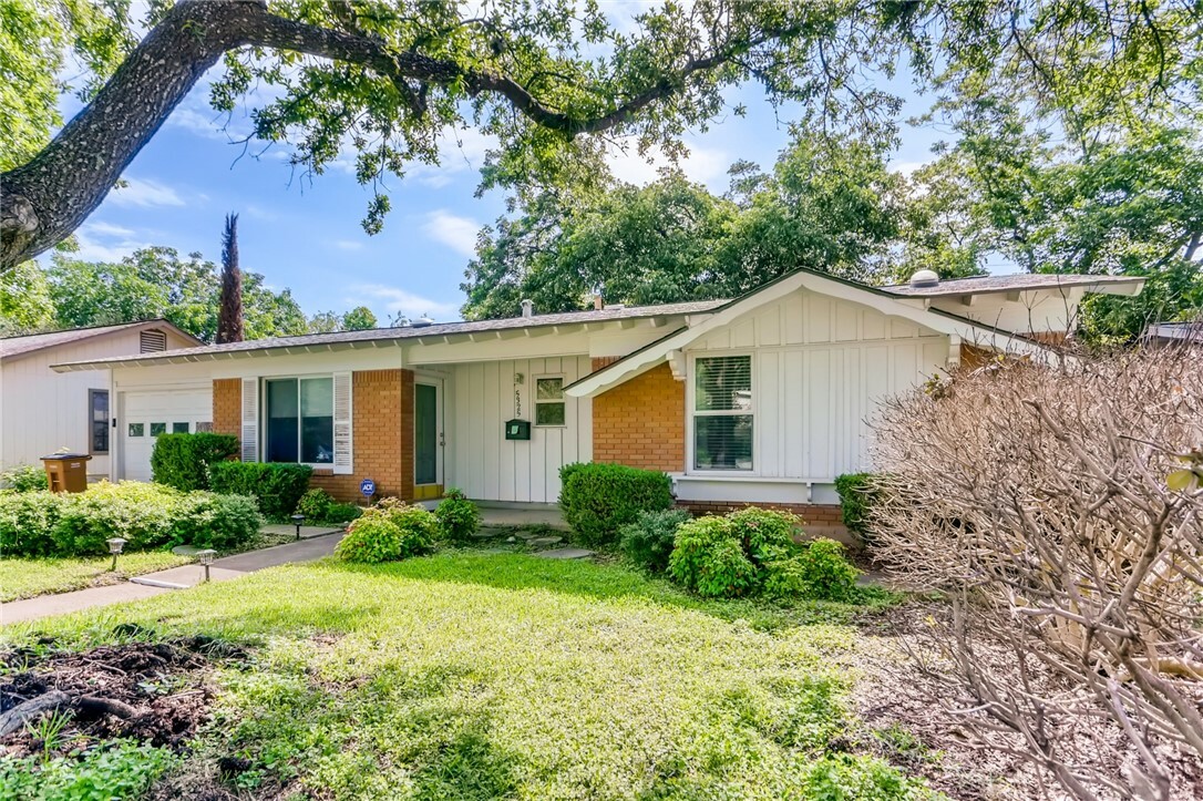 Property Photo:  5325 Westminster Drive  TX 78723 