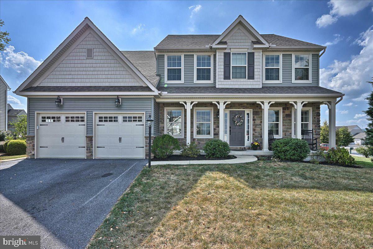 Property Photo: 1802 Blue Heron Lane PA 17078