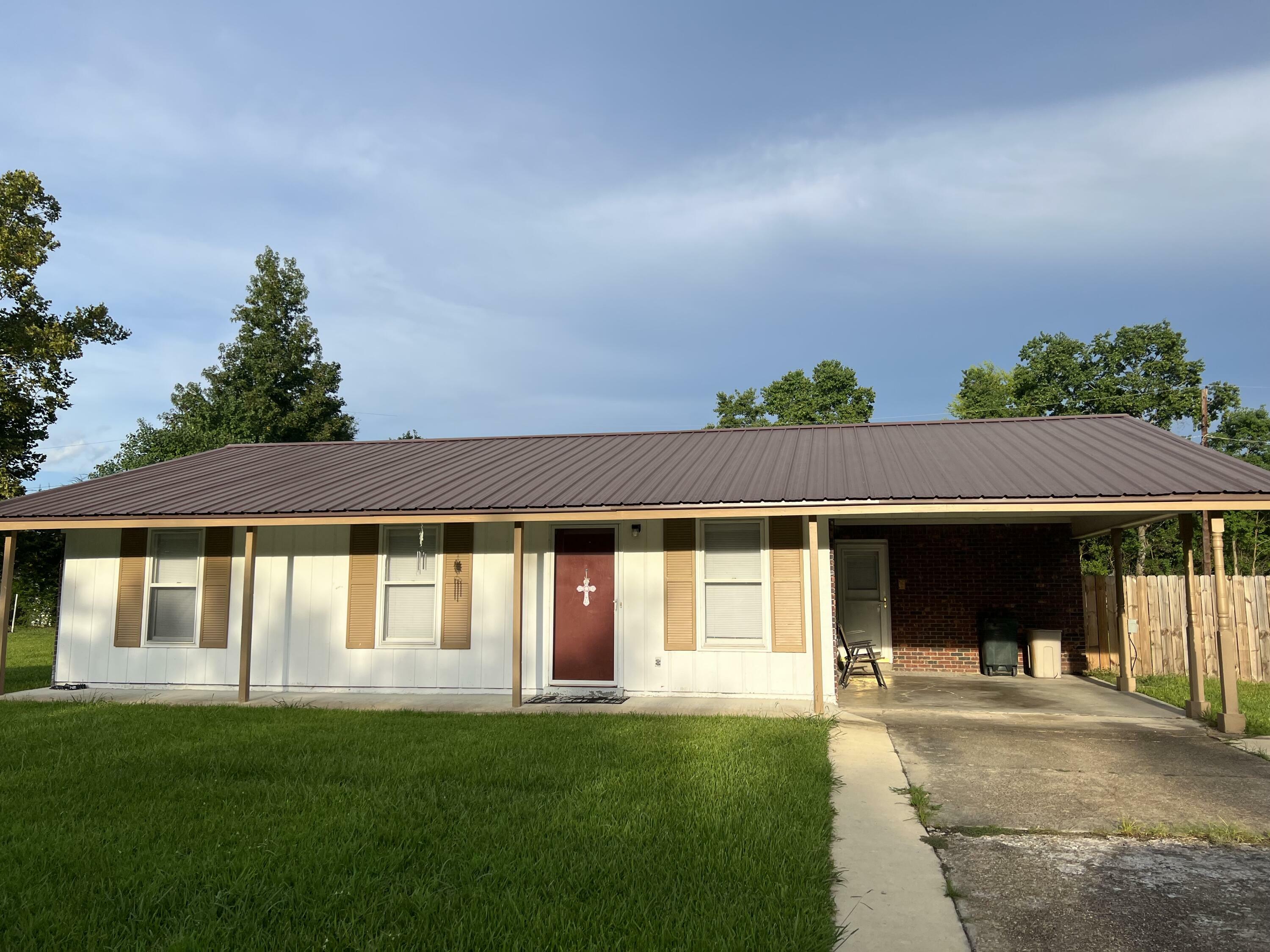 Property Photo:  826 Cannon Trace  MS 39702 