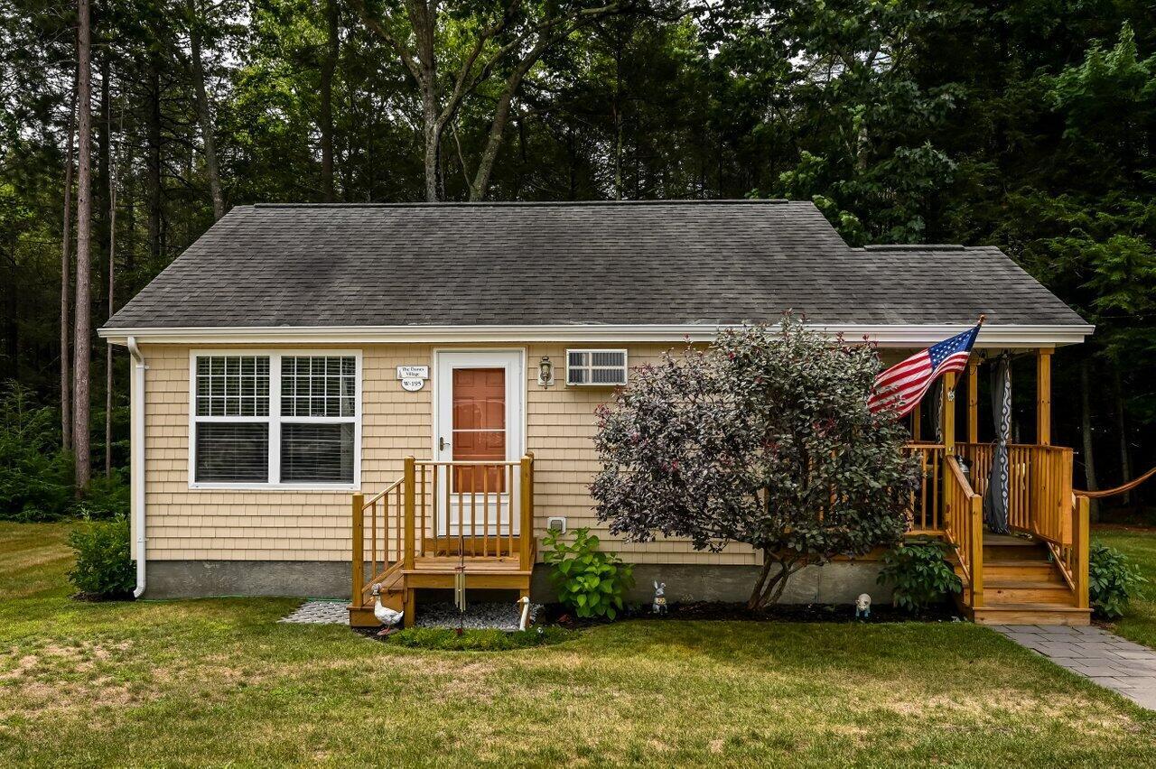 Property Photo: 412 Post Road 195 ME 04090