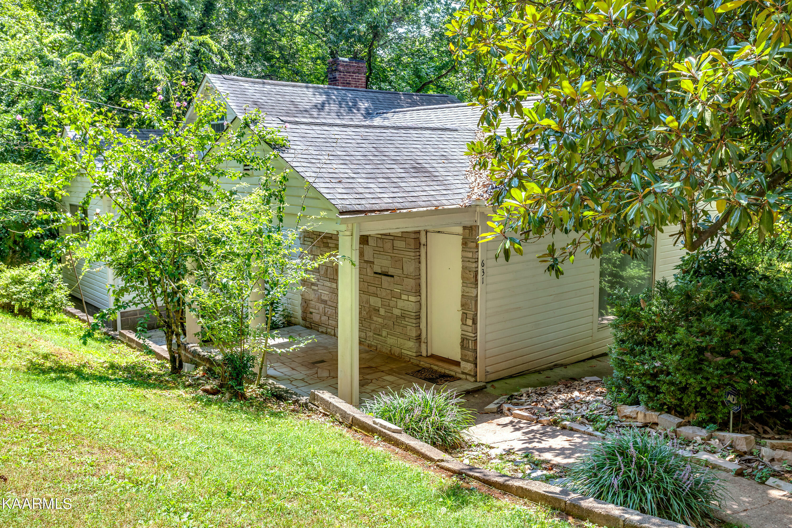 Property Photo:  631 E Red Bud Rd  TN 37920 