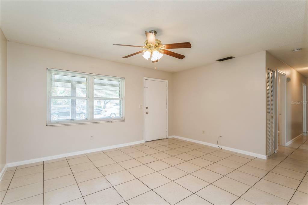 Property Photo:  1423 Gayle Ridge Drive  FL 32703 