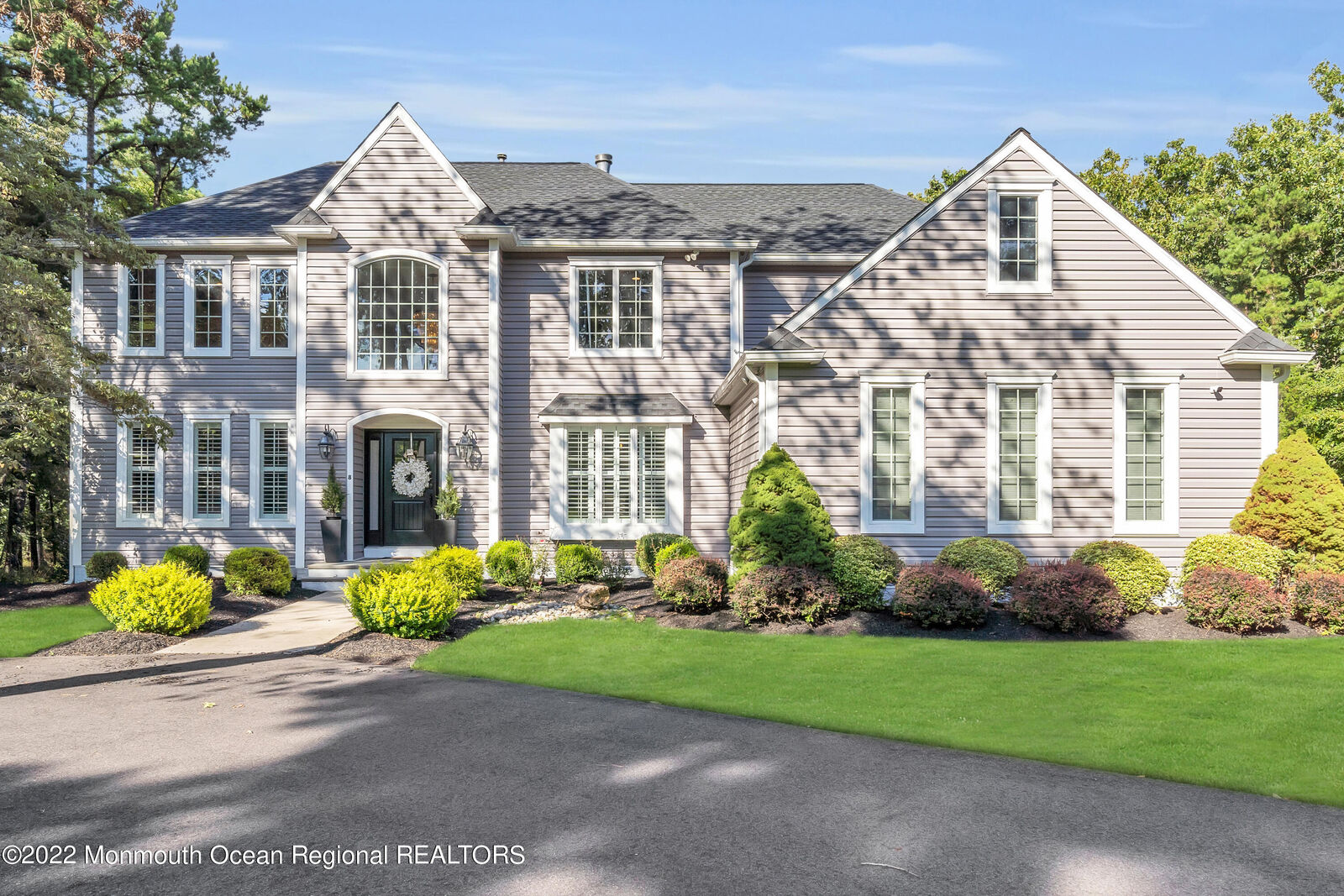 Property Photo:  8 Stowe Drive  NJ 08088 