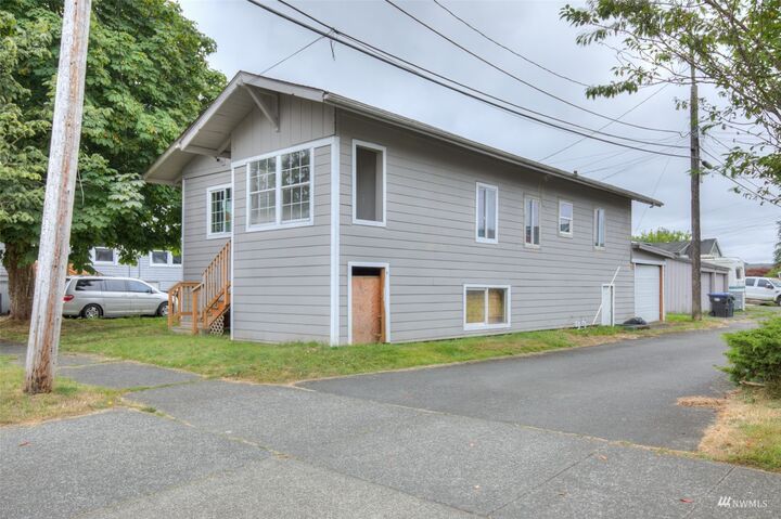 Property Photo:  409 N L Street  WA 98520 