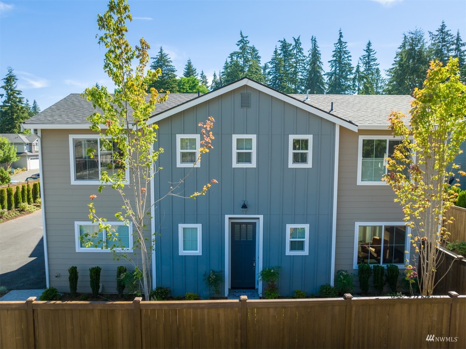 Property Photo: 21228 82nd Place W WA 98026