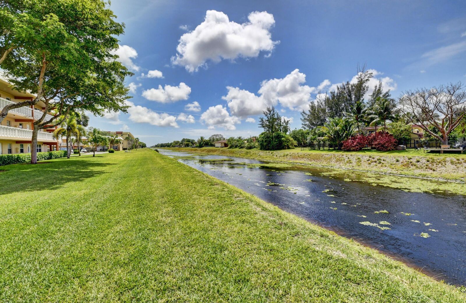 Property Photo:  9818 Marina Boulevard 1215  FL 33428 