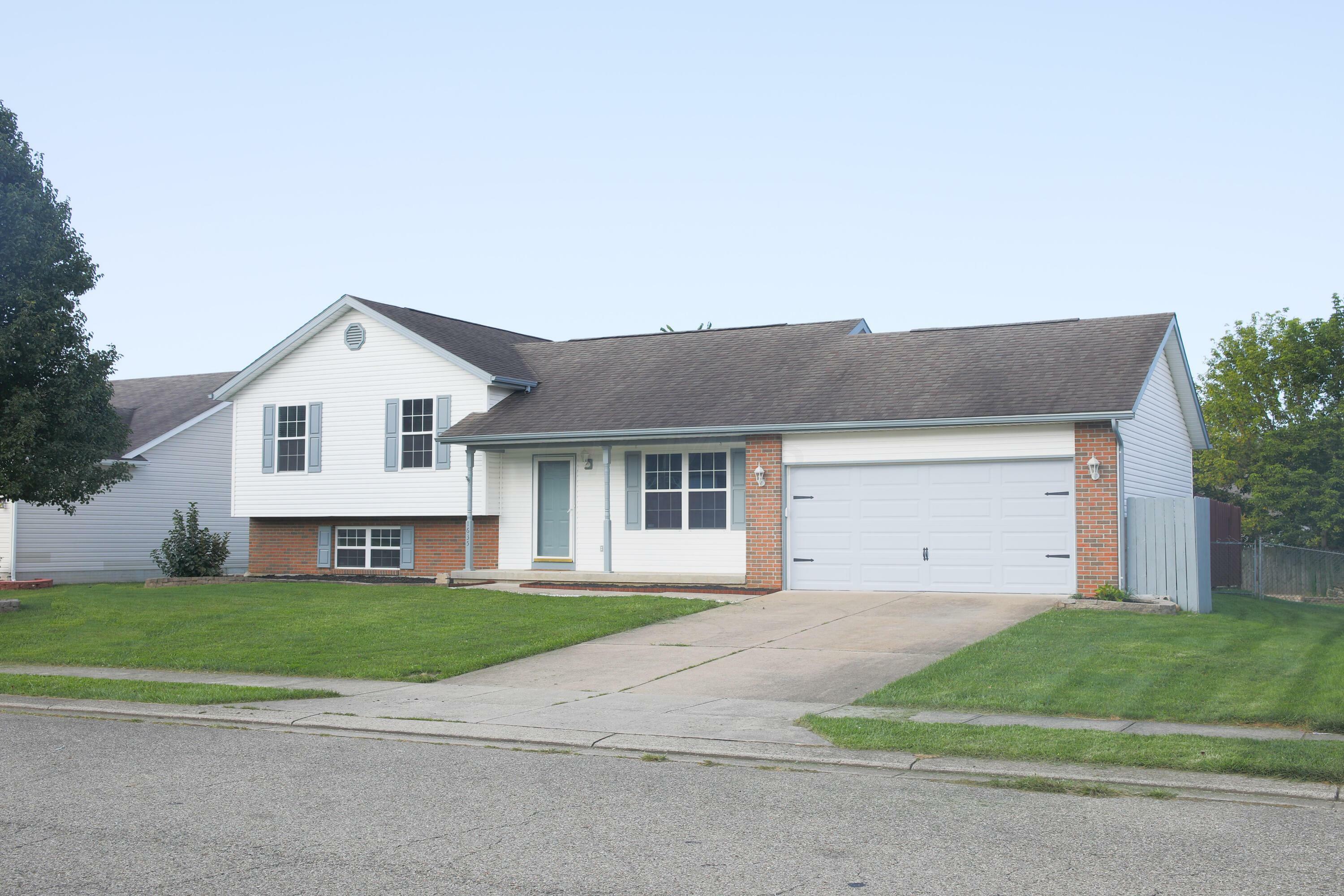 Property Photo:  1635 Carolina Drive  OH 43055 