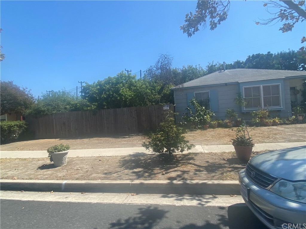 Property Photo:  2144 W 146th Place  CA 90249 