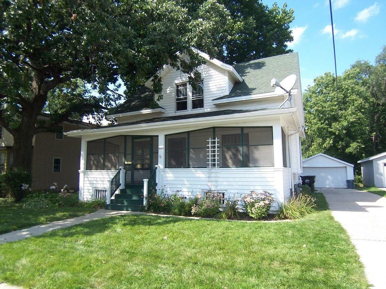 1645 White Ave  Beloit WI 53511 photo