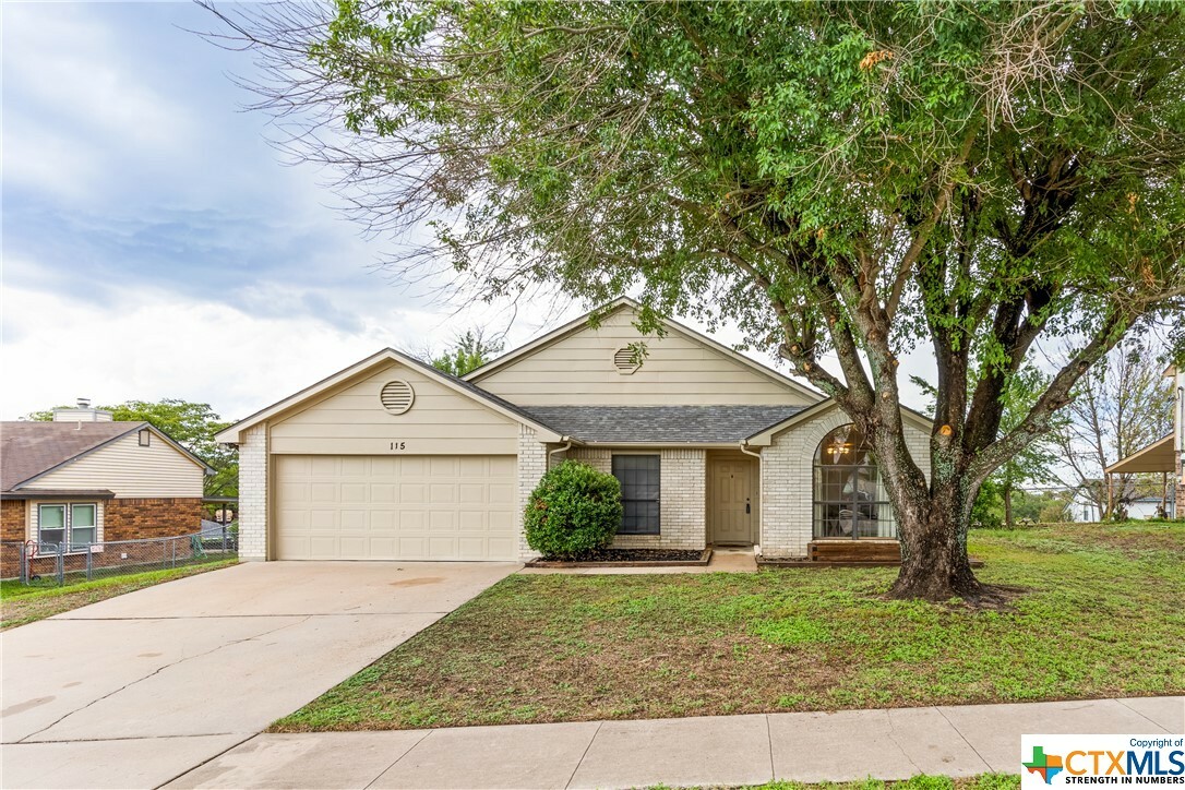 Property Photo:  115 Zarley Drive  TX 76522 