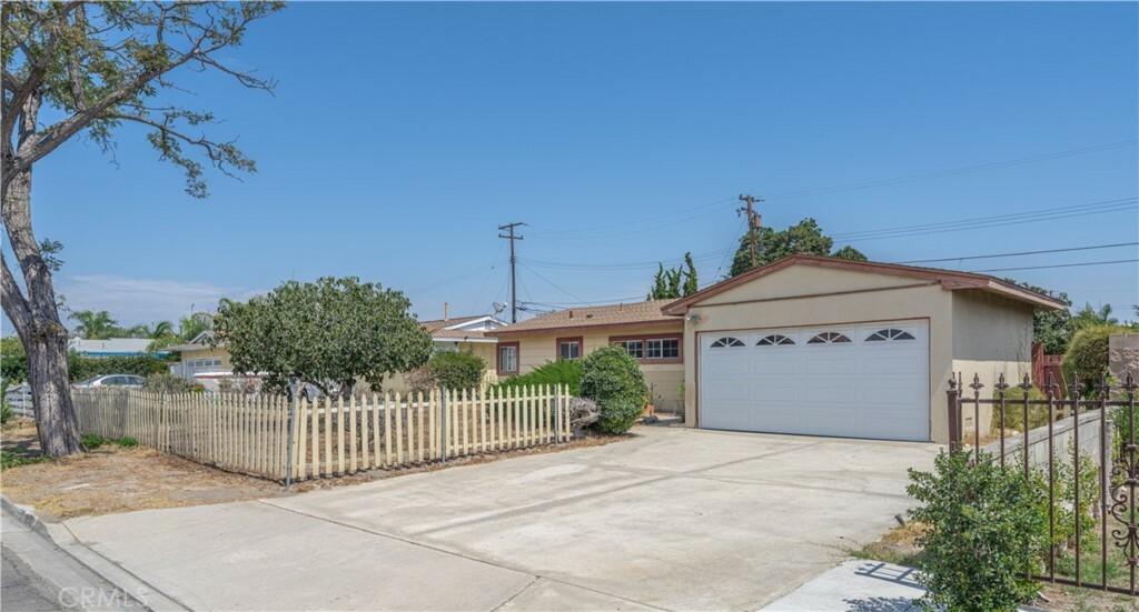 Property Photo:  12592 Choisser Road  CA 92840 