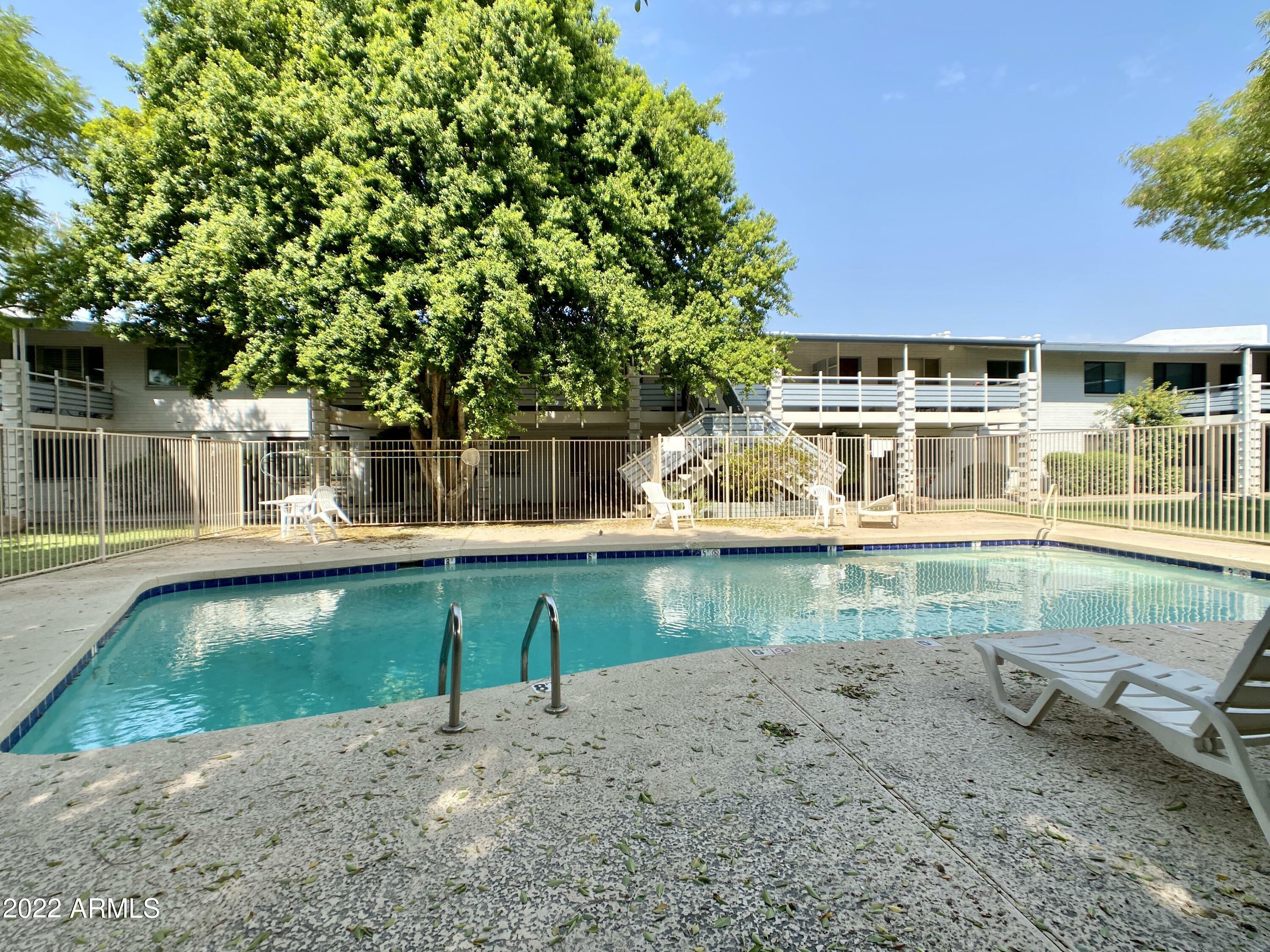 Property Photo:  721 E Montebello Avenue 203  AZ 85014 