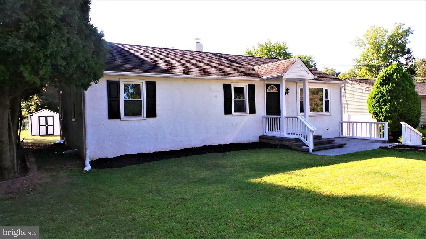 Property Photo:  331 Cottage Avenue  PA 19044 