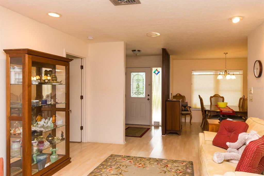 Property Photo:  423 Whispering Oaks Court  FL 34232 