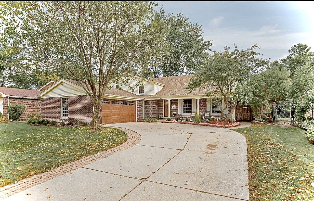 Property Photo: 2803 N Dryden Place IL 60004