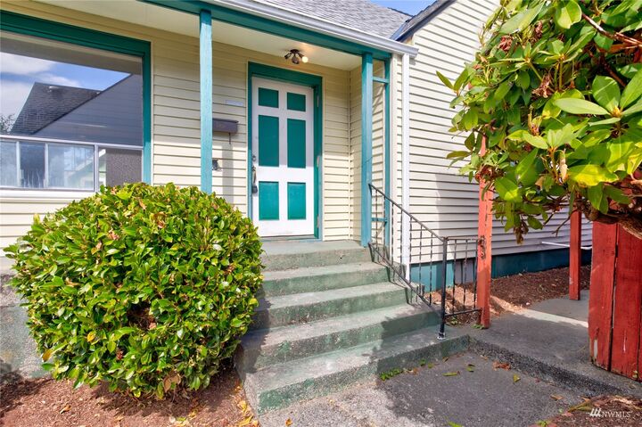 Property Photo: 643 N Skyline Drive WA 98406