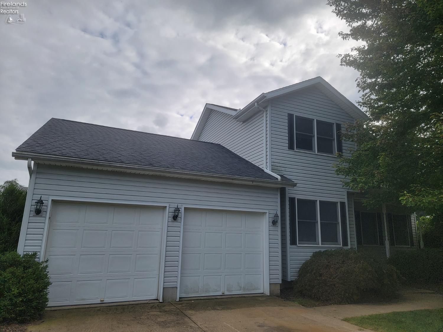 Property Photo:  14 Hampton Way  OH 44857 