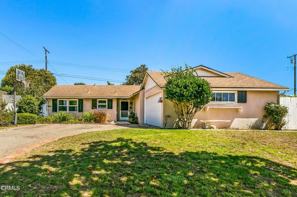 Property Photo:  290 Dayloma Avenue  CA 93003 