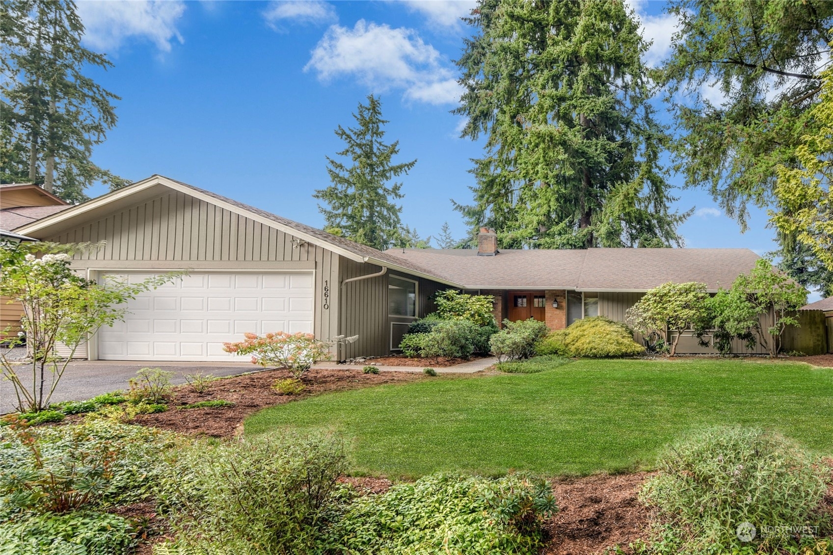 Property Photo:  16610 NE 18th Street  WA 98008 