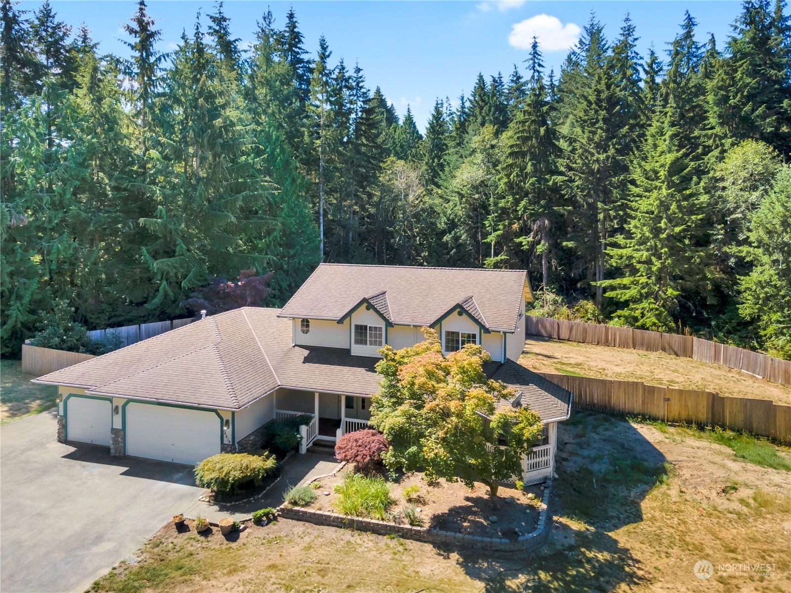 Property Photo: 14418 Moonridge Lane SE WA 98359