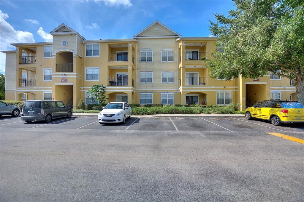 Property Photo: 8102 Lillies Way 105 FL 32825