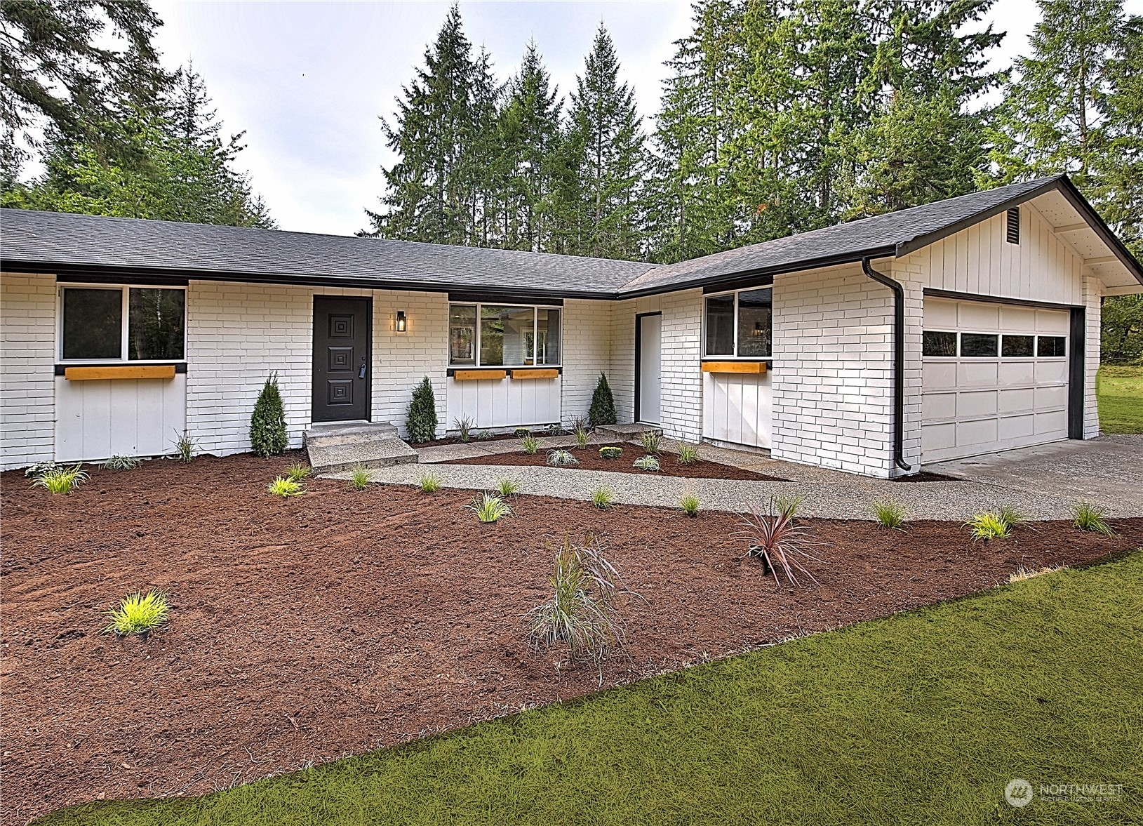 Property Photo:  230 W Tree Frog Lane  WA 98584 