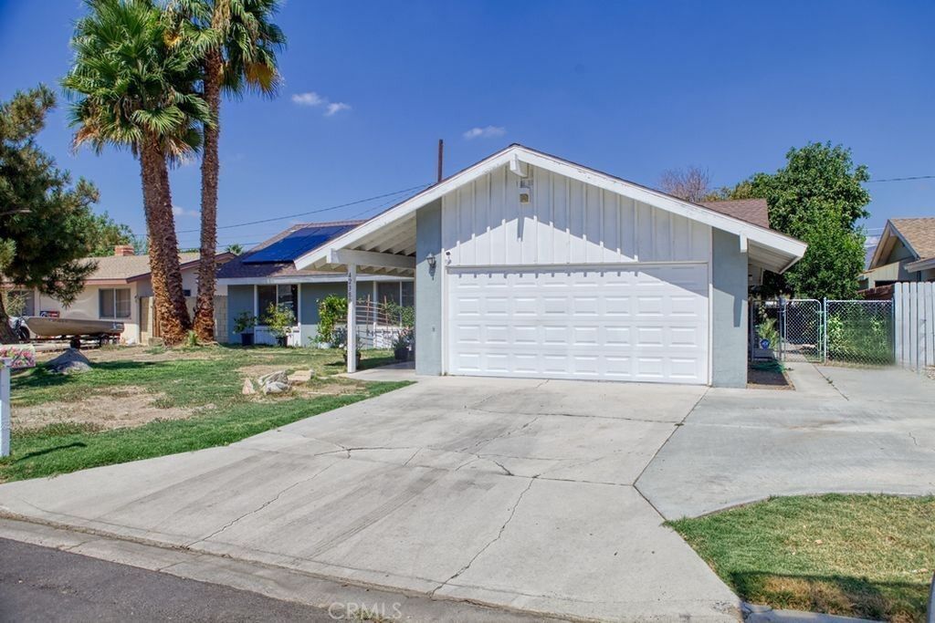 Property Photo:  42380 Buenos Aires Drive  CA 92544 