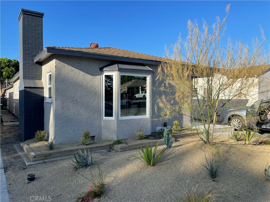 Property Photo:  731 W 28th Street  CA 90806 