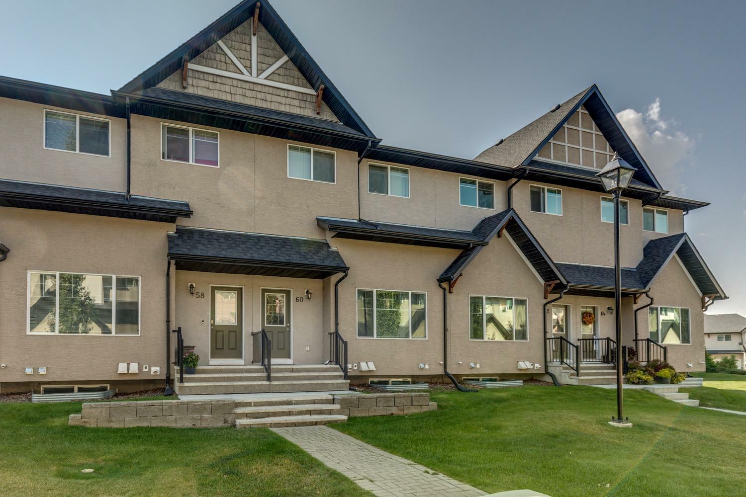 Property Photo: 60 Cimarron Vista Gardens AB T1S 0G3