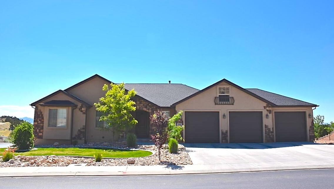 Property Photo:  2085 N Ashdown Forest  UT 84721 