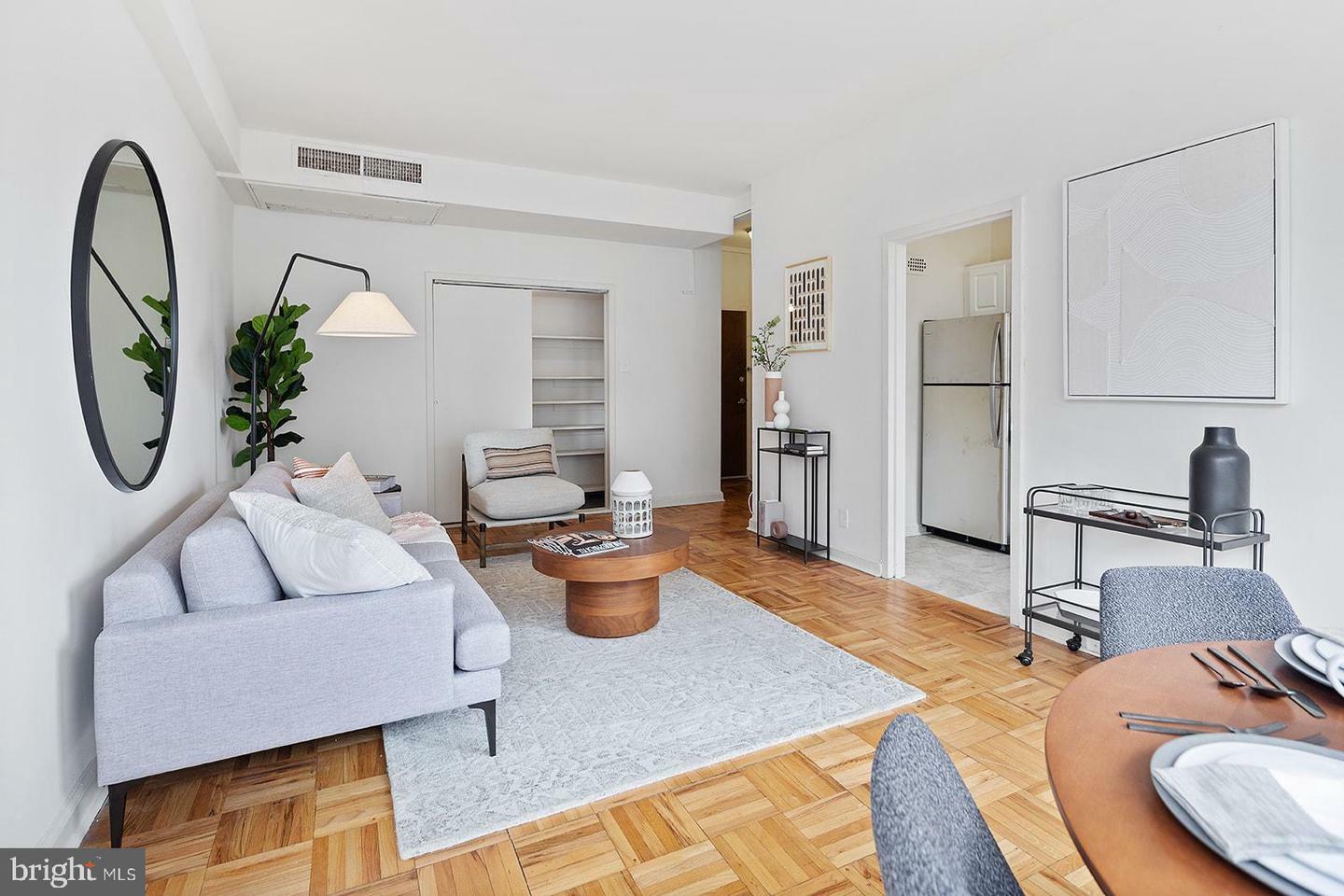 Property Photo: 2201 Pennsylvania Avenue 813 PA 19130