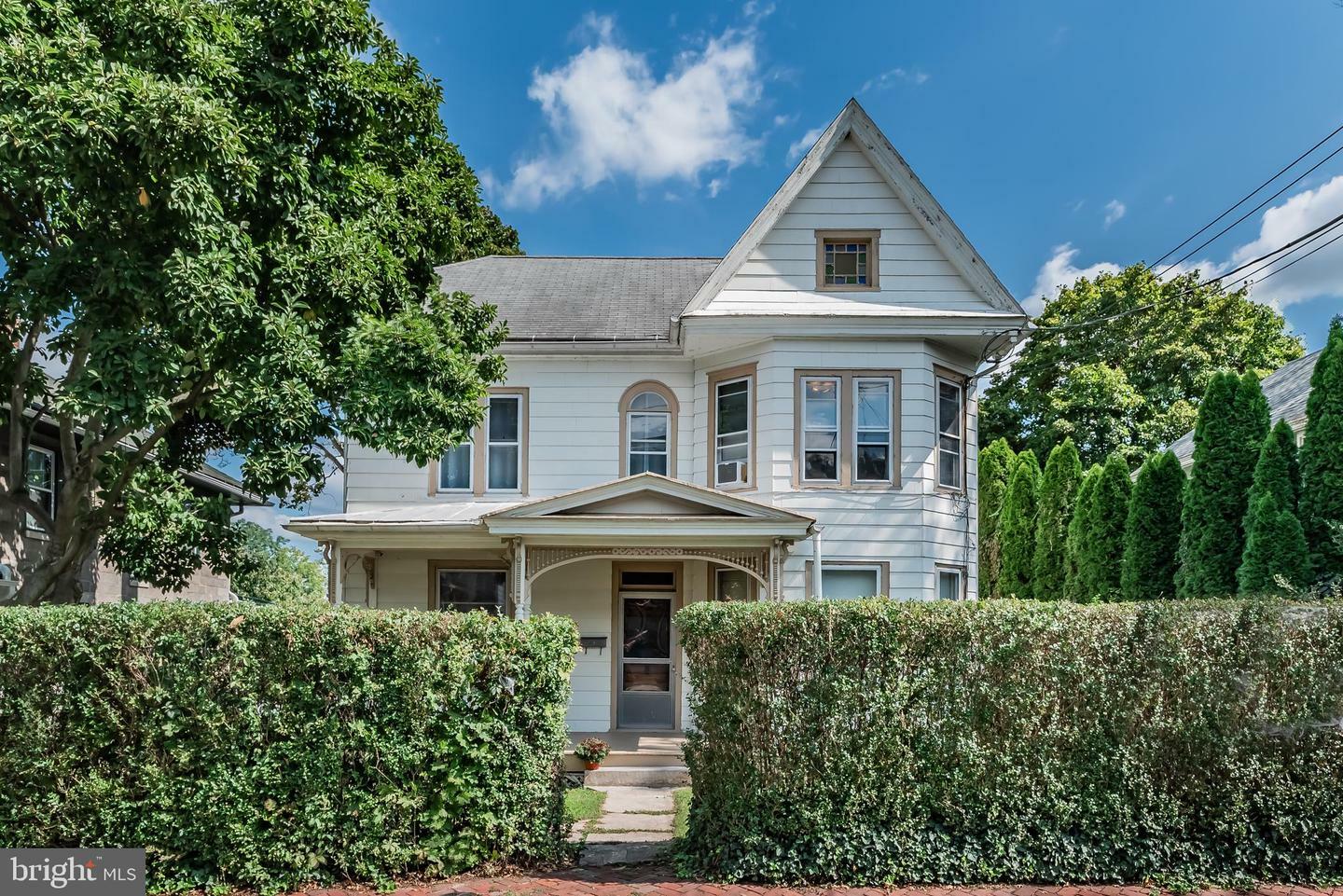Property Photo: 307 Lincoln Street PA 17053
