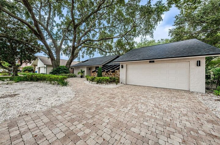 Property Photo:  2783 Valencia Lane W  FL 34684 