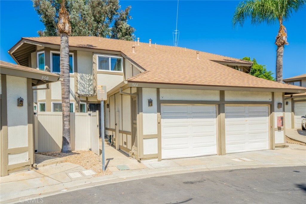 Property Photo:  944 Pinyon Court  CA 91762 