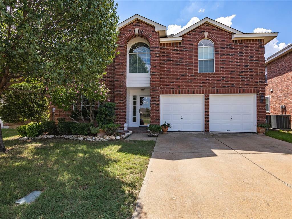 Property Photo: 713 Fox Hunt Trail TX 76179