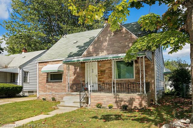 Property Photo:  7239 Ready Avenue  MI 48091 