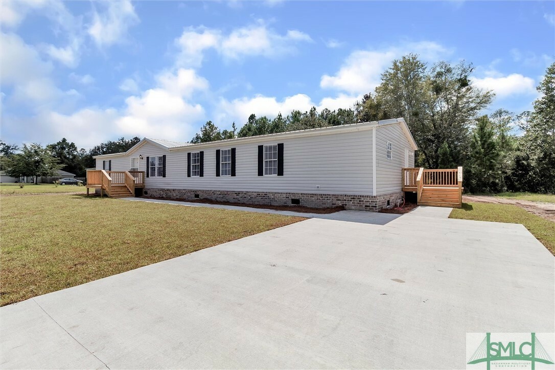 Property Photo:  207 Cutters Gap Road  GA 31316 