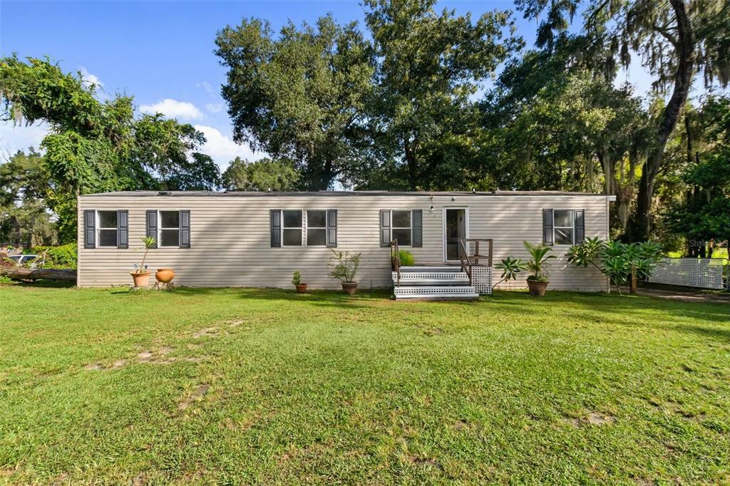 Property Photo:  941 W Wheeler Road  FL 33510 