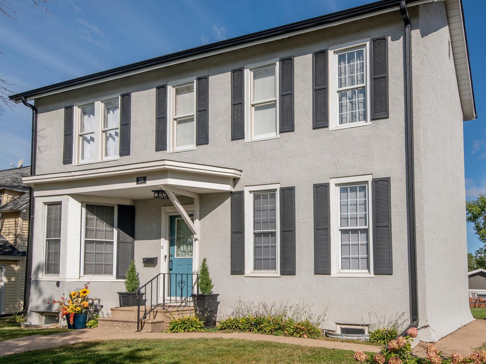 Property Photo:  135 Delos Street E  MN 55107 